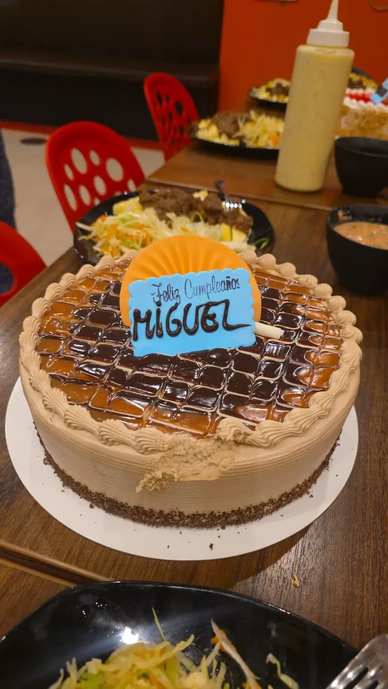 Celebración de cumpleaños en UCHPA Burgers Comas
